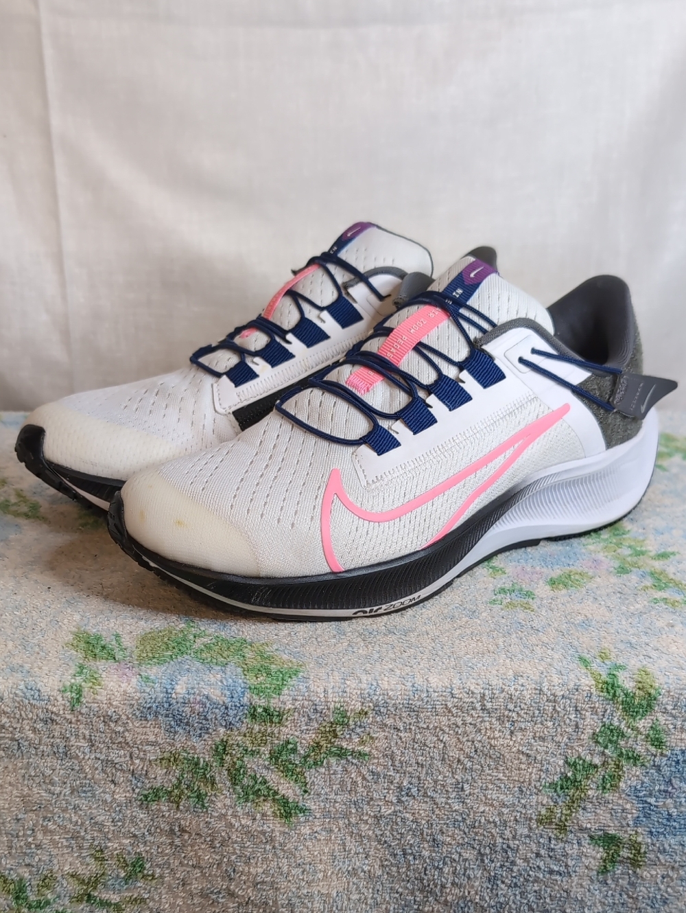 Nike Air Zoom Pegasus 38 FlyEase Sneakers womens 7